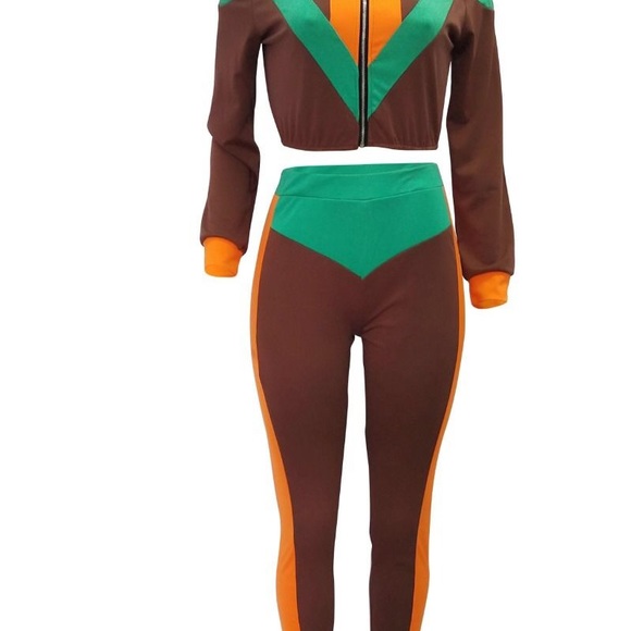 2 Piece Casual Sweatsuit - Picture 2 of 5